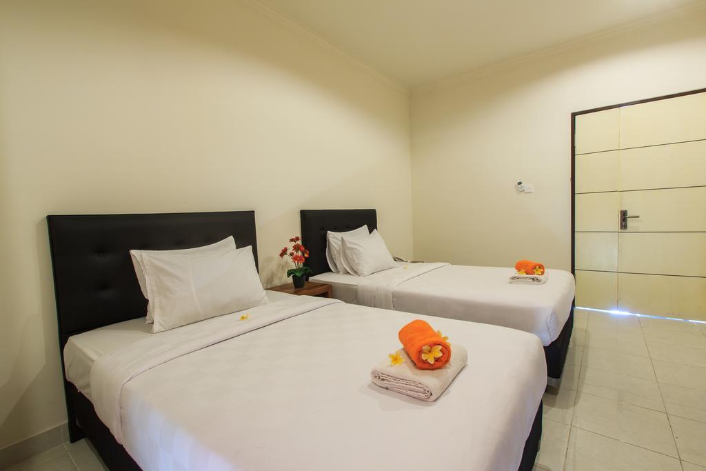 Ivanka Airport Inn Kuta Lombok Zewnętrze zdjęcie