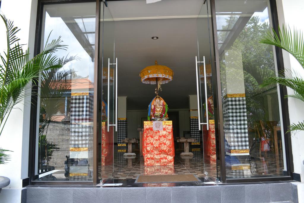 Ivanka Airport Inn Kuta Lombok Zewnętrze zdjęcie