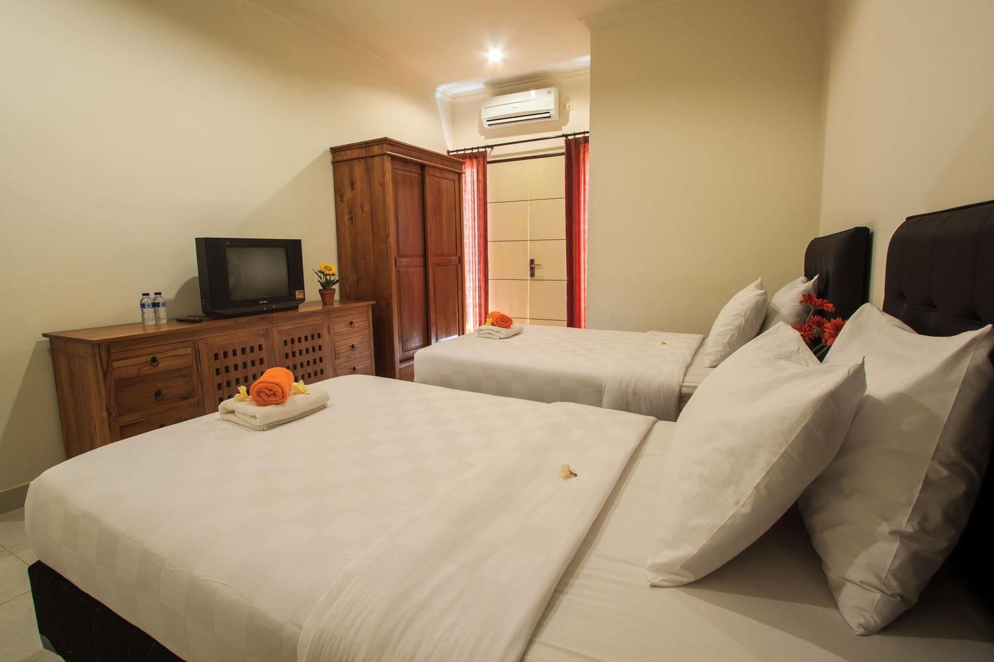 Ivanka Airport Inn Kuta Lombok Zewnętrze zdjęcie