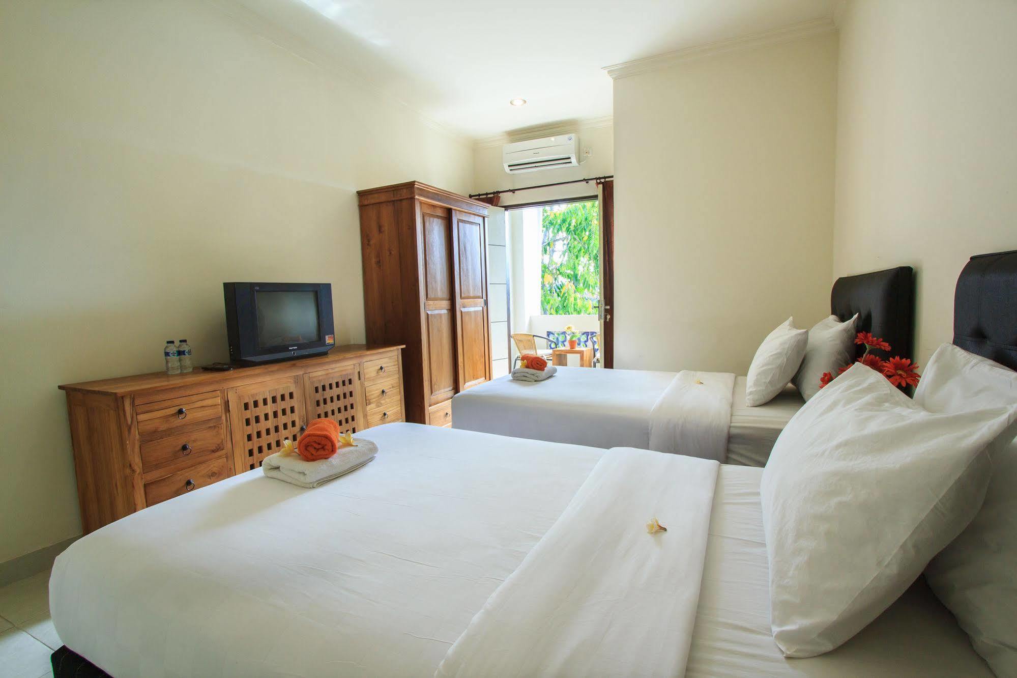 Ivanka Airport Inn Kuta Lombok Zewnętrze zdjęcie