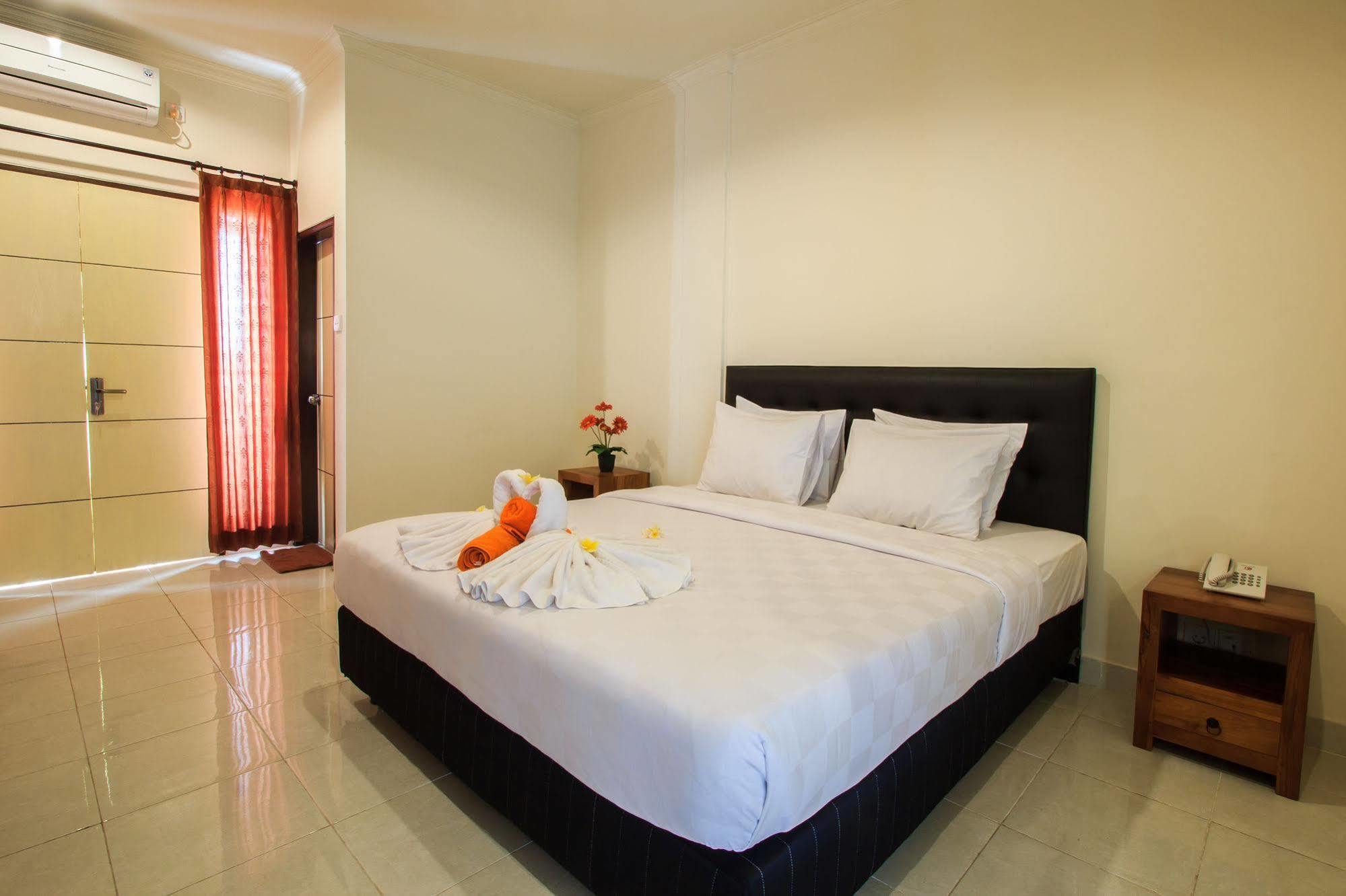Ivanka Airport Inn Kuta Lombok Zewnętrze zdjęcie